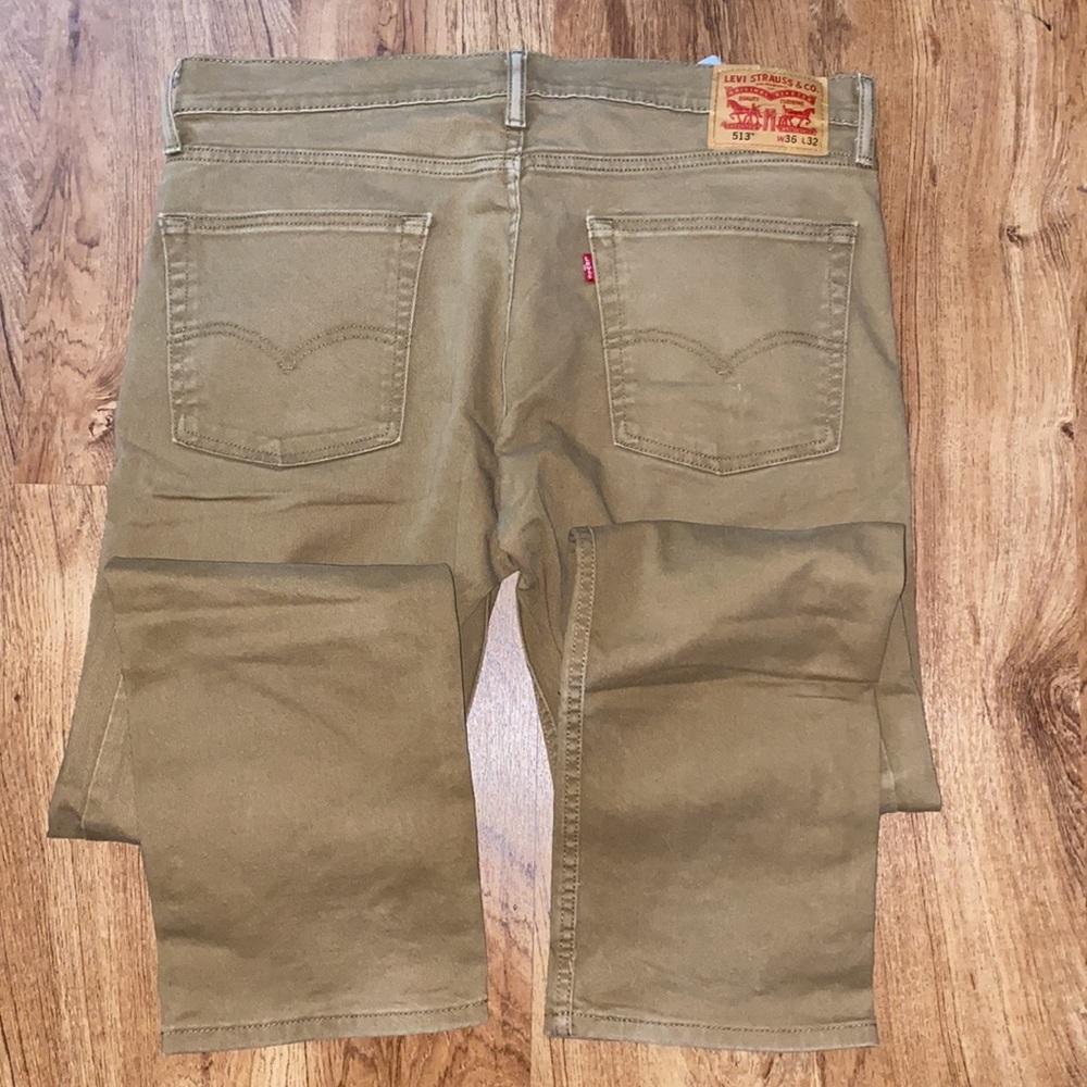 Levi’s - Picture 3 of 3